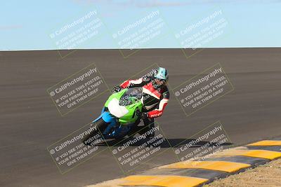 media/Sep-11-2022-SoCal Trackdays (Sun) [[81b7e951af]]/Bowl (820am)/